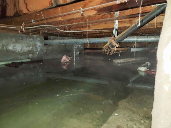 Crawlspace Water Restoration in Harrisburg